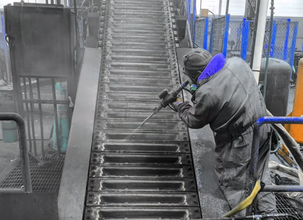 Droogijsstralen in de bouw en infrastructuur
