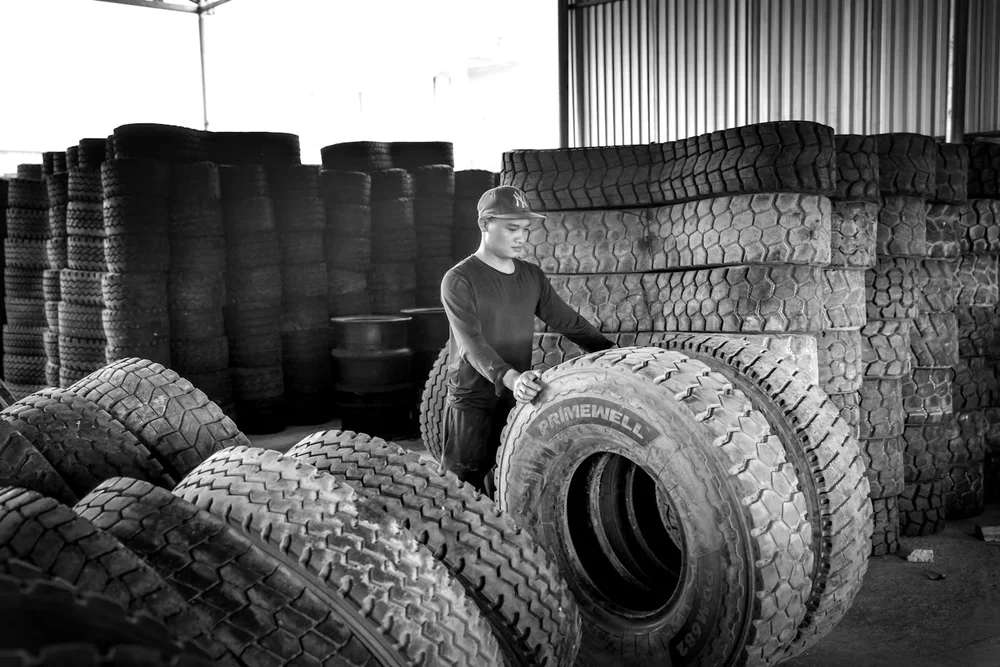 Geen afkoeling nodig reinigen met droogijs in de rubber- en bandenproductie