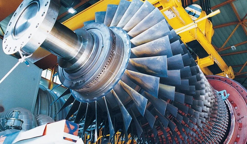 Turbines reinigen met droogijs in de gieterijen
